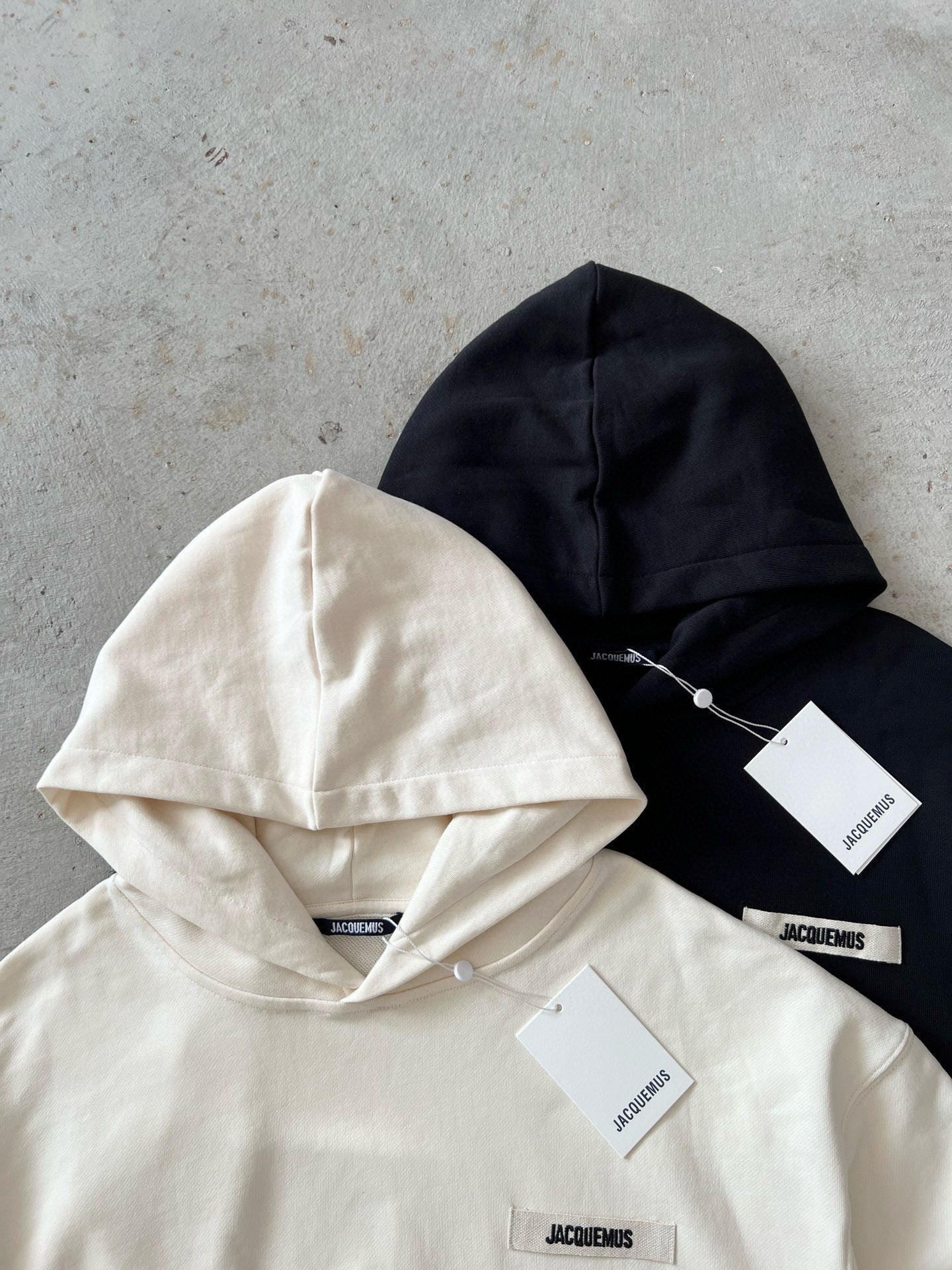 Jacquemus Hoodie Noir (vente privée)