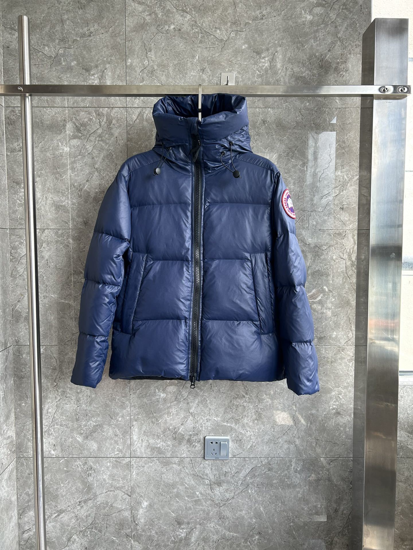 Canada Goose Crofton Puffer – Navy Blue Edition