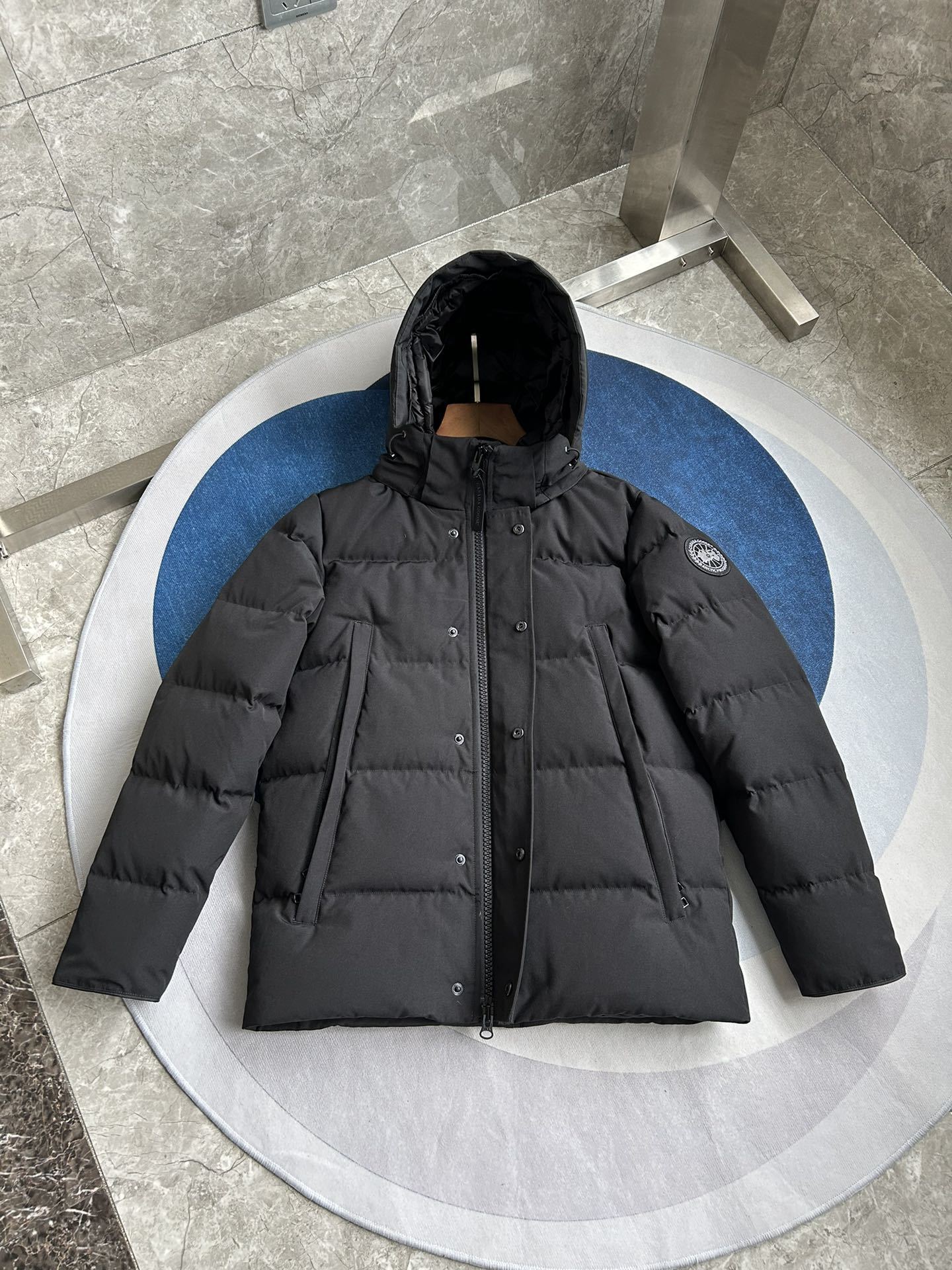 Canada Goose Crofton Puffer – The Black Label Edition