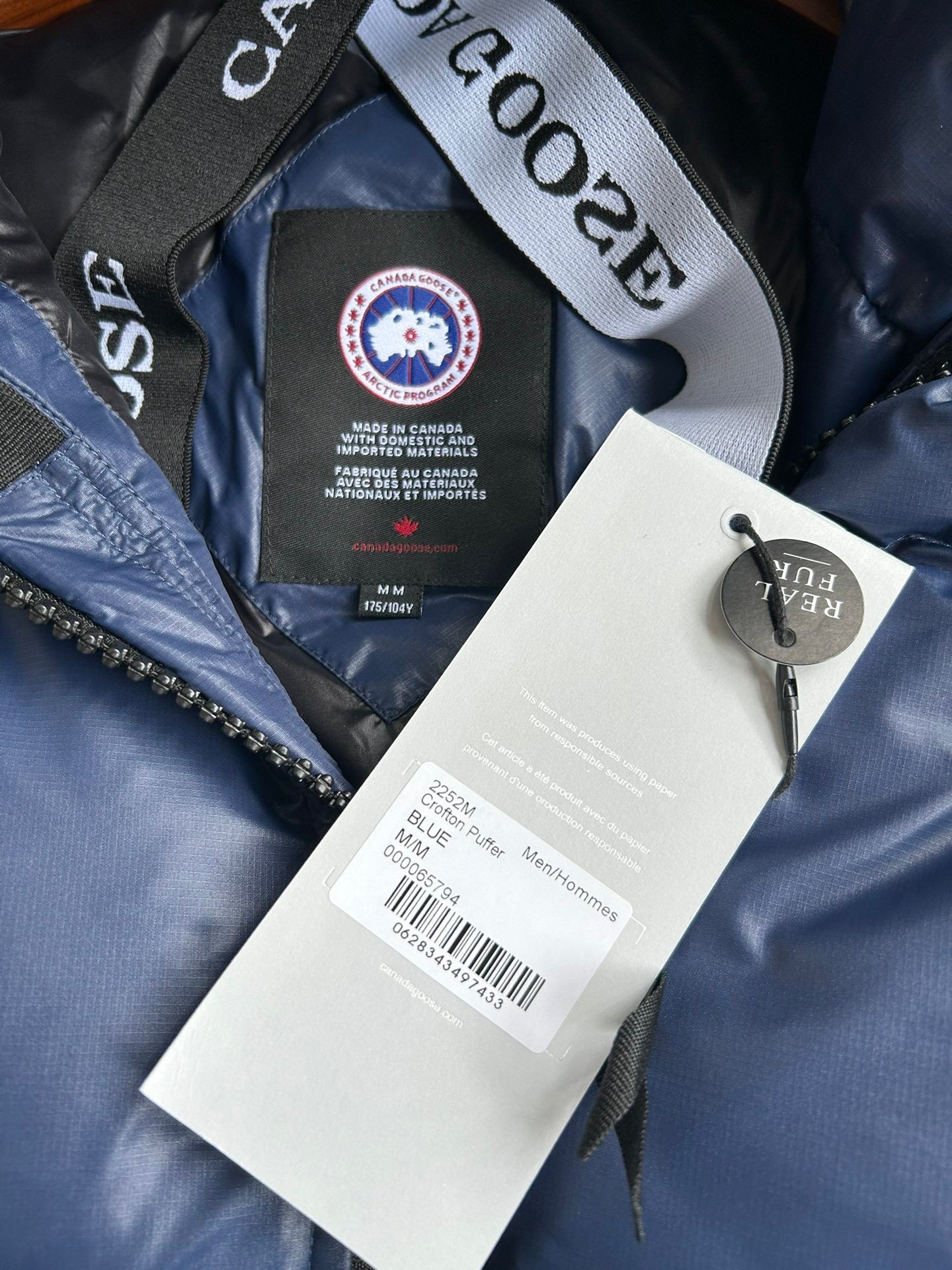 Canada Goose Crofton Puffer – Navy Blue Edition