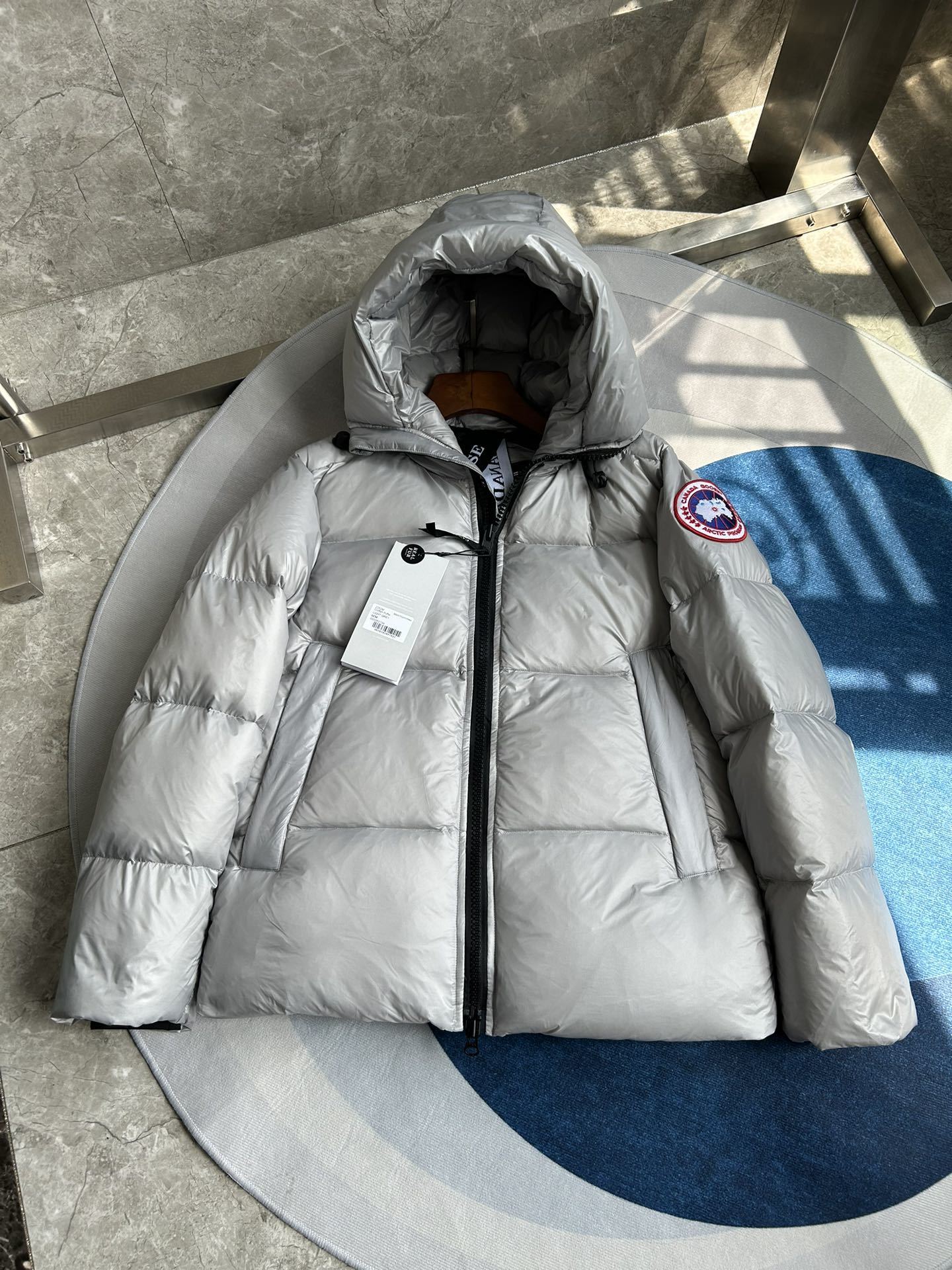Canada Goose Crofton Puffer – Silver Ice Edition