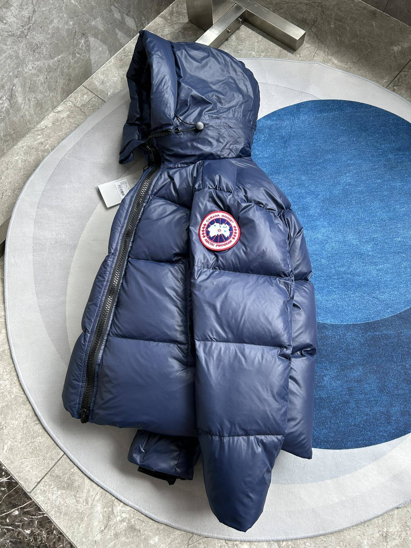 Canada Goose Crofton Puffer – Navy Blue Edition