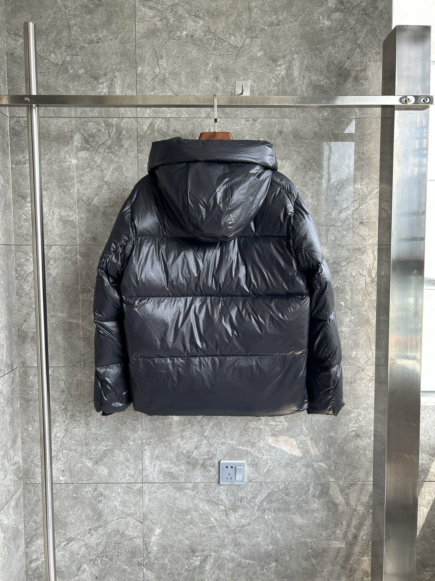 Canada Goose Crofton Puffer – Jet Black Edition