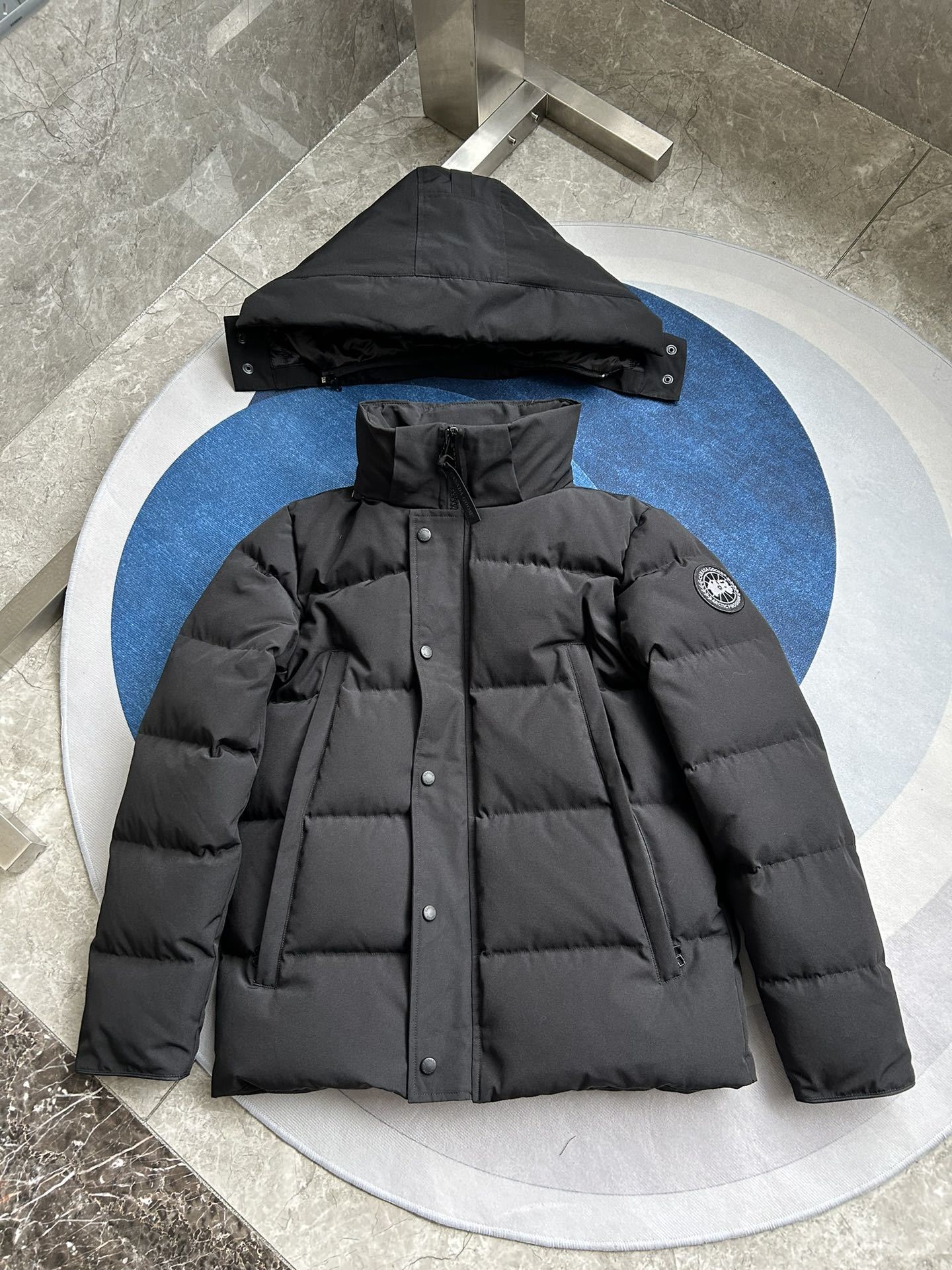 Canada Goose Crofton Puffer – The Black Label Edition