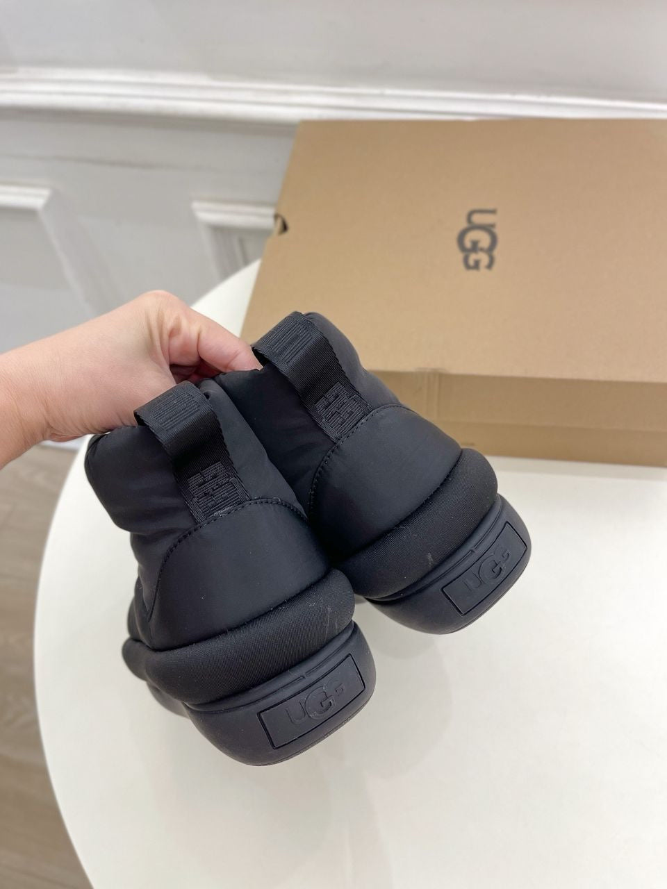 Ugg Black Tao November 23