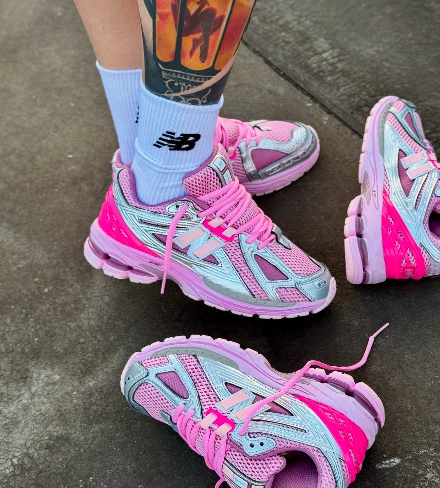 1906R New Balance pink