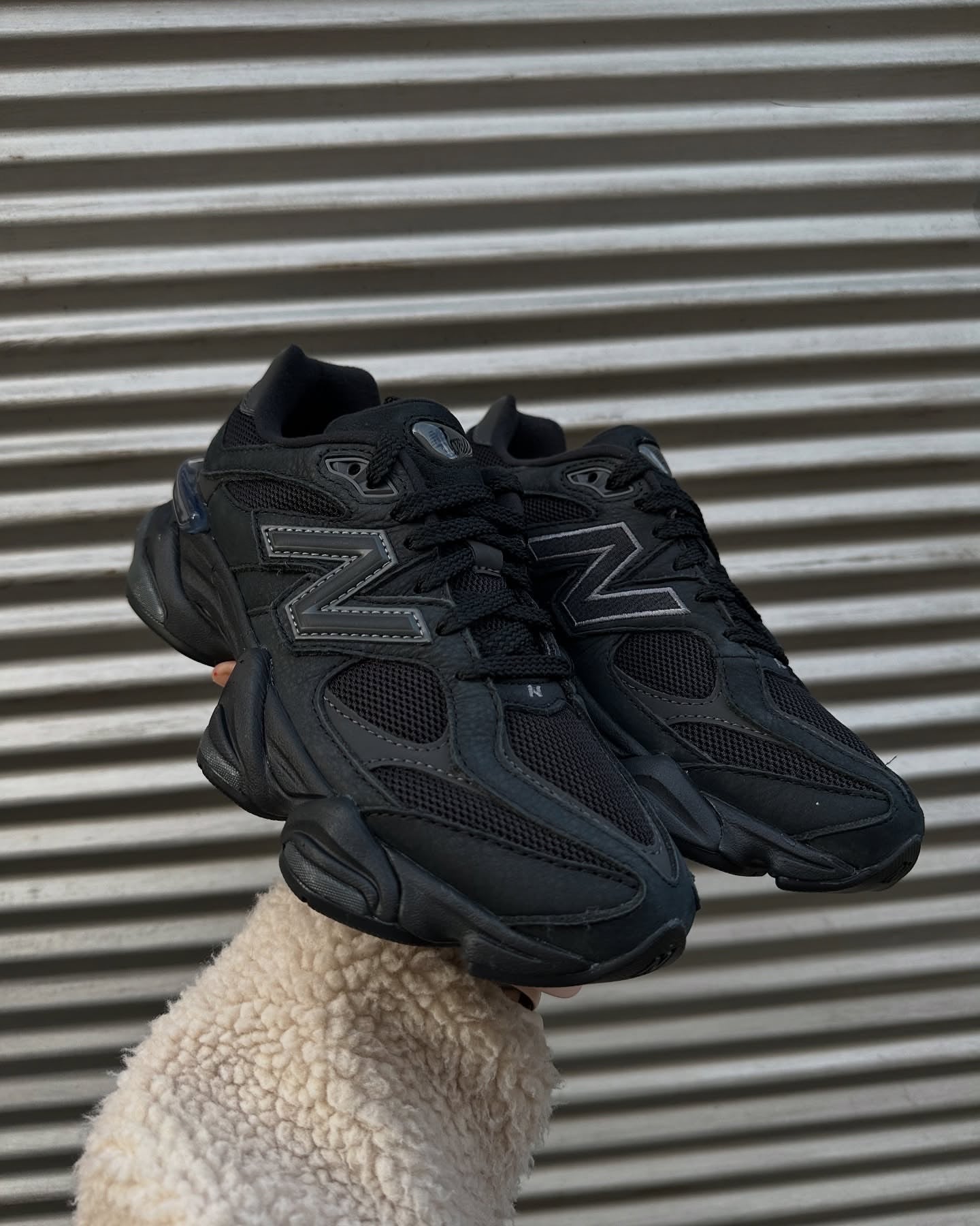 9060 New Balance TRIPLE BLACK