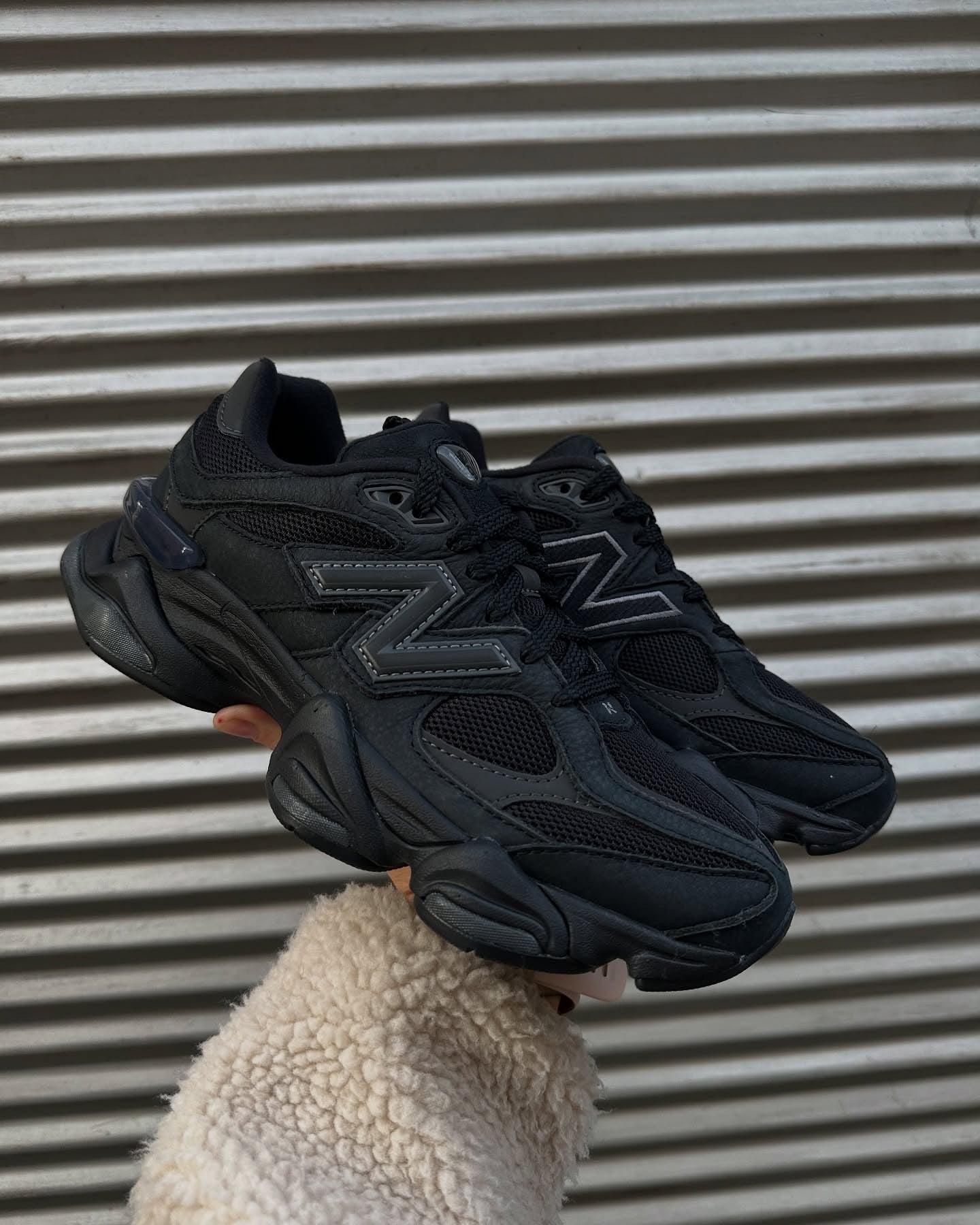 9060 New Balance TRIPLE BLACK