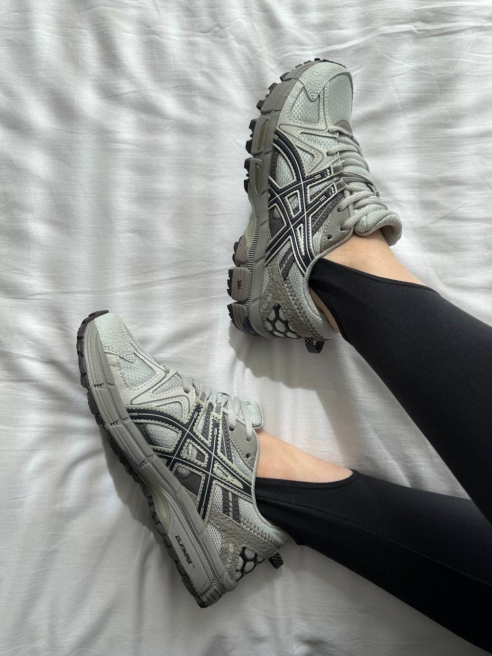 ASICS baskets October 2025