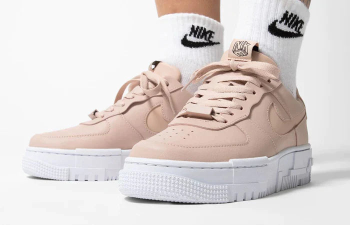 AIR FORCE 1 LOW PIXEL PARTICLE BEIGE