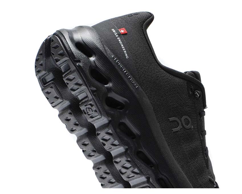 On Cloudtilt 'Eclipse Black'