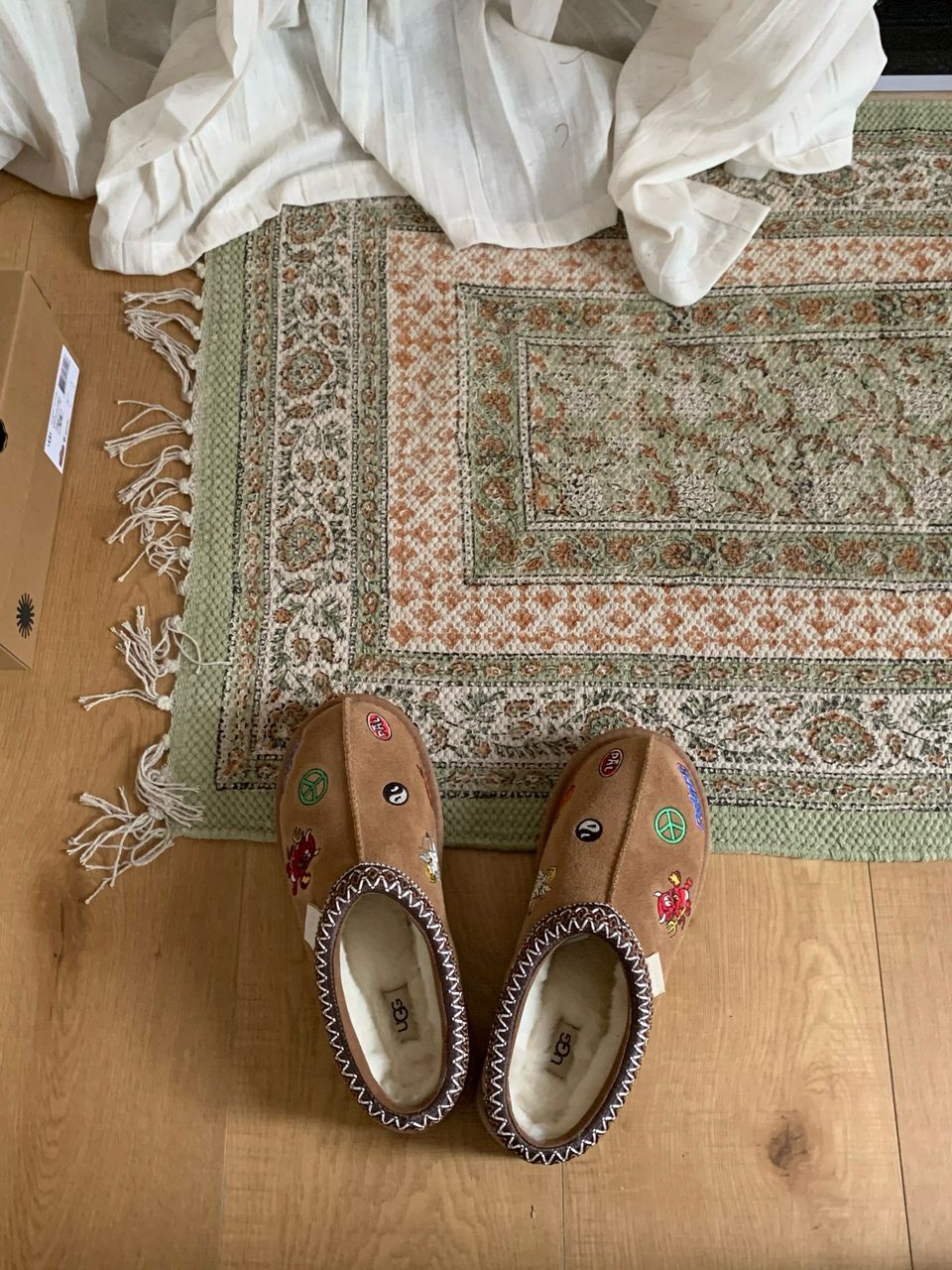 UGG Tasman – chestnut patches