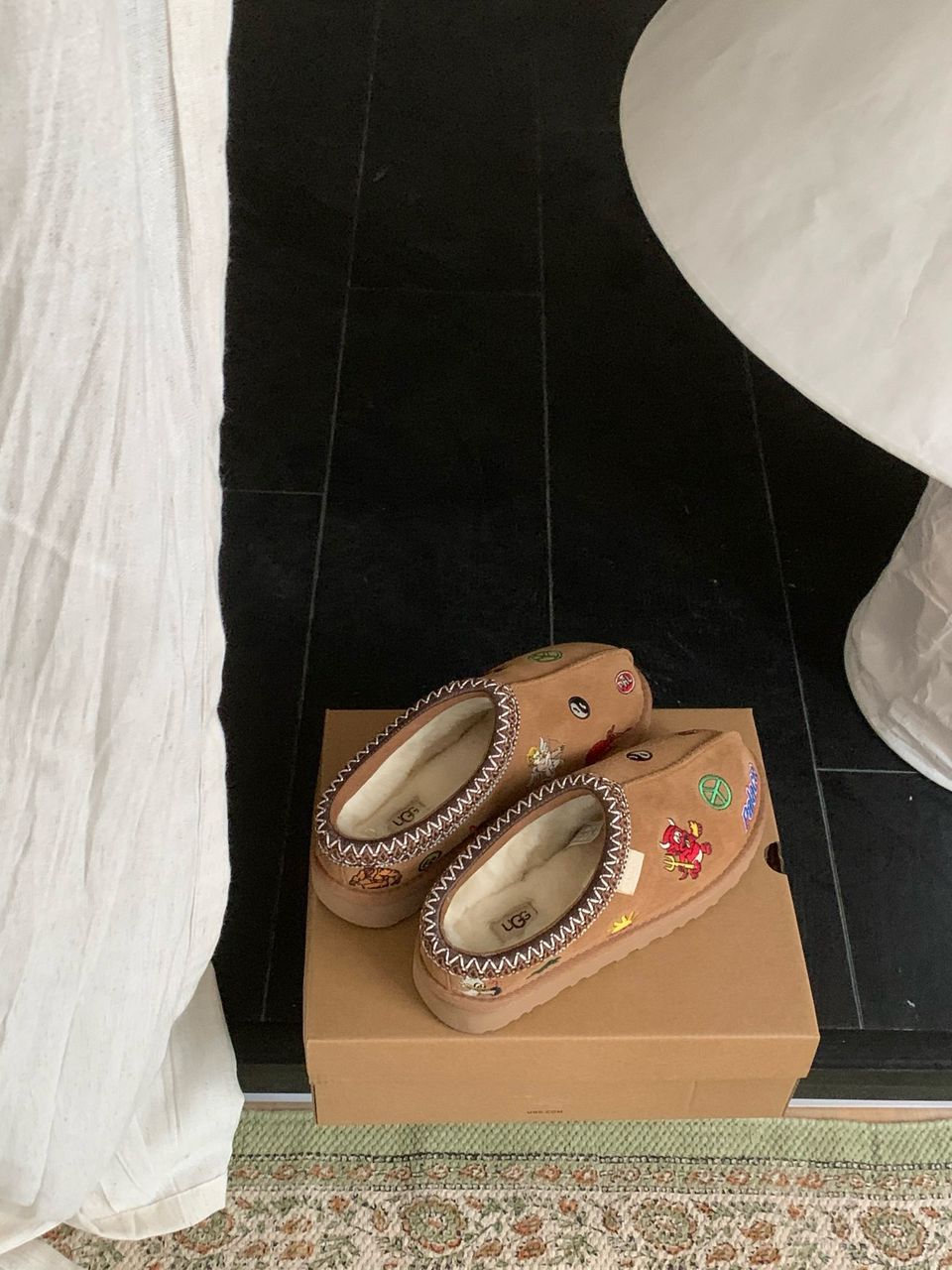 UGG Tasman – chestnut patches