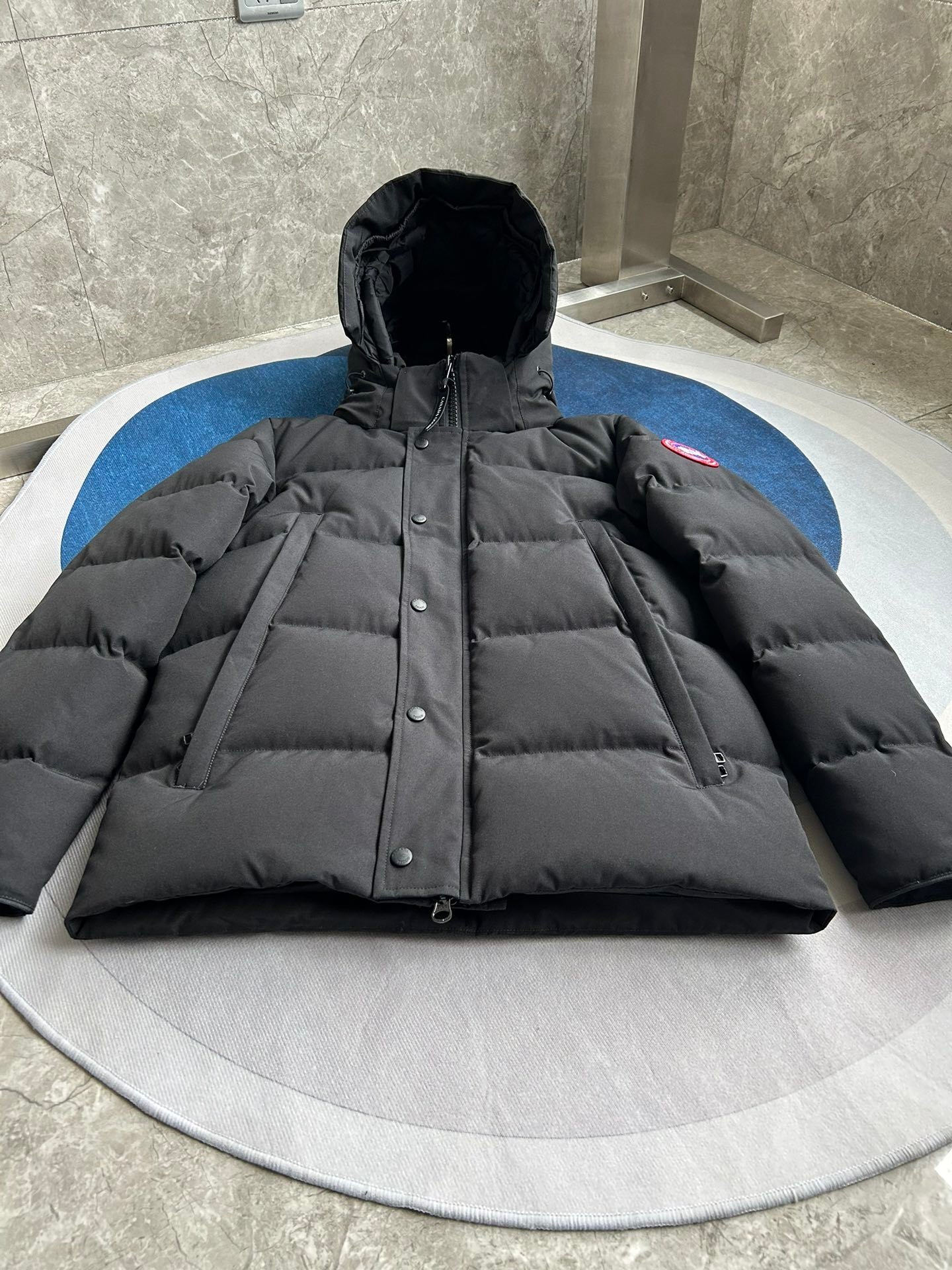 Canada Goose Crofton Puffer – Black Edition