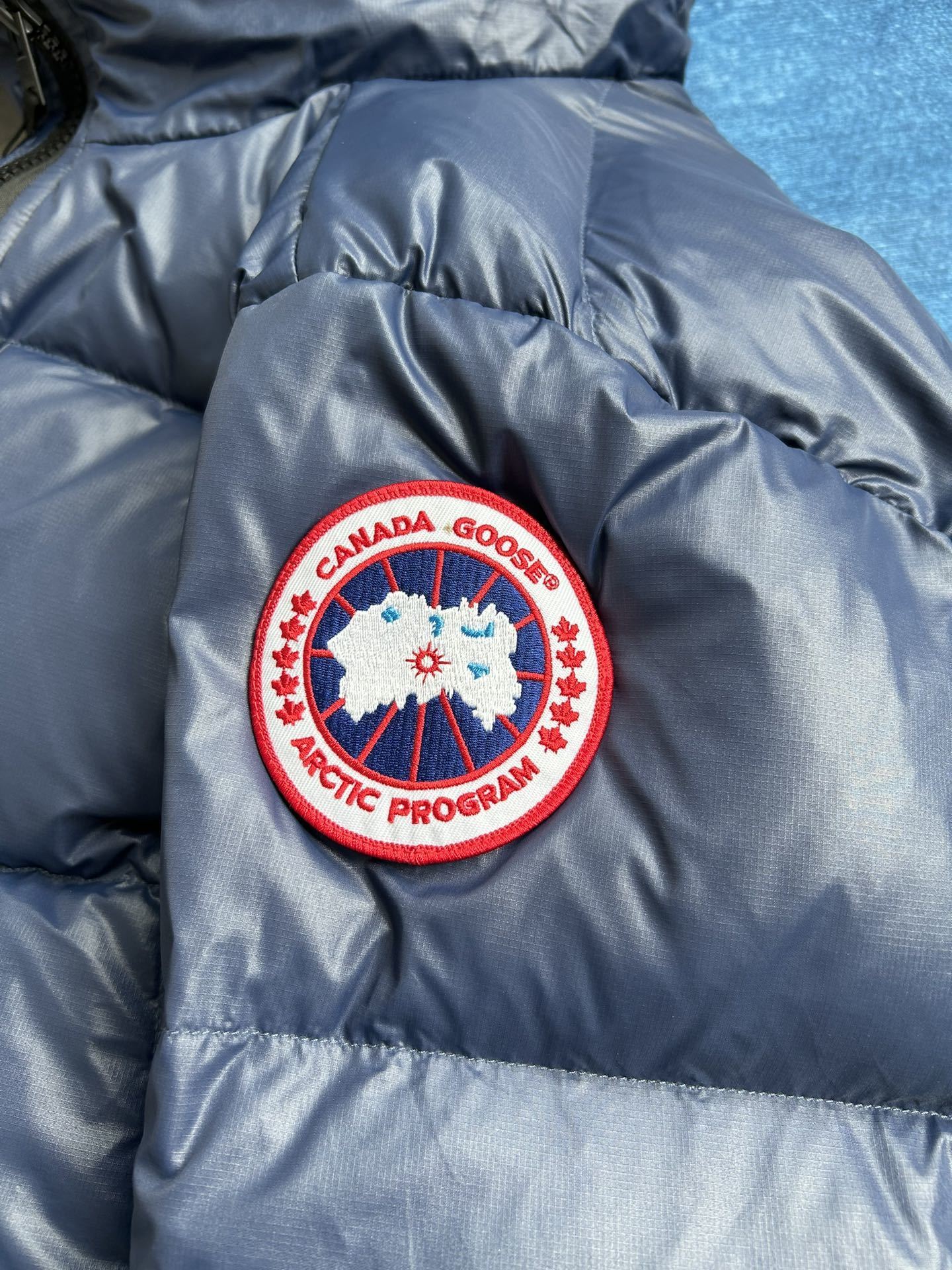 Canada Goose Crofton Puffer – Navy Blue Edition