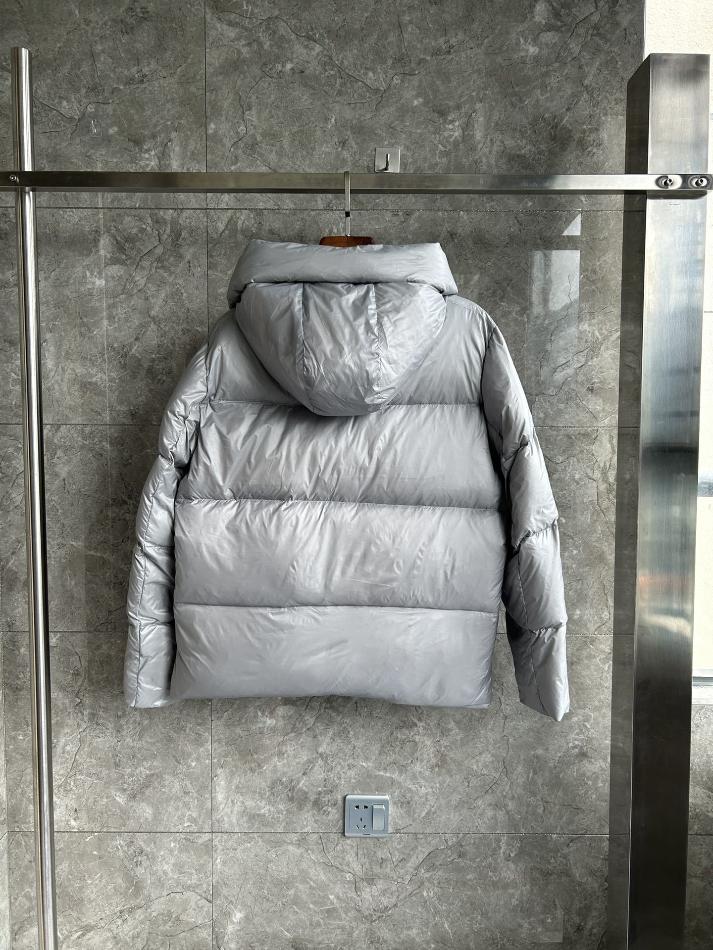 Canada Goose Crofton Puffer – Silver Ice Edition