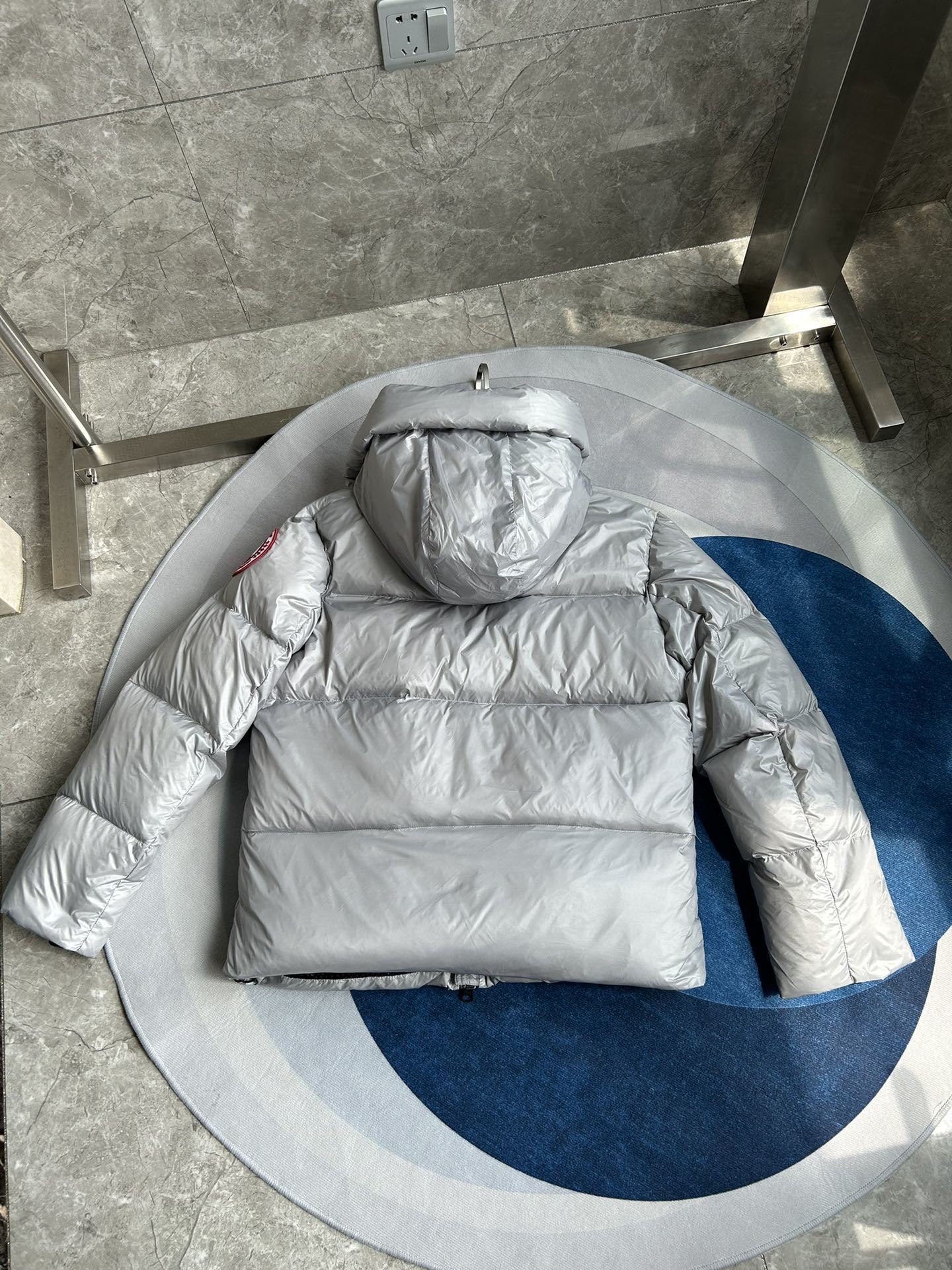 Canada Goose Crofton Puffer – Silver Ice Edition