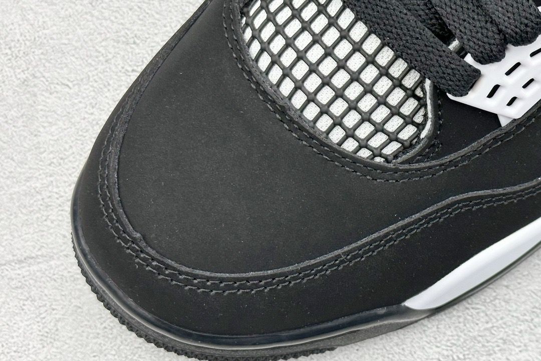 Jordan 4 black 2024