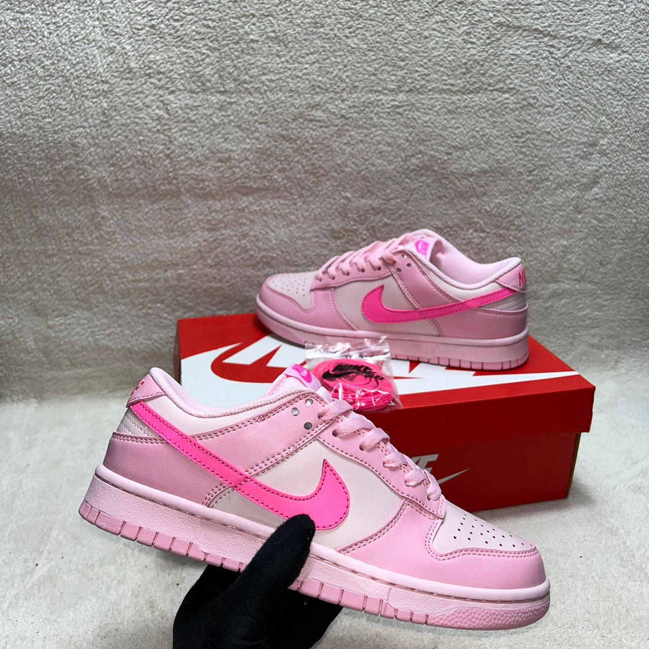 Dunk Low Triple Pink