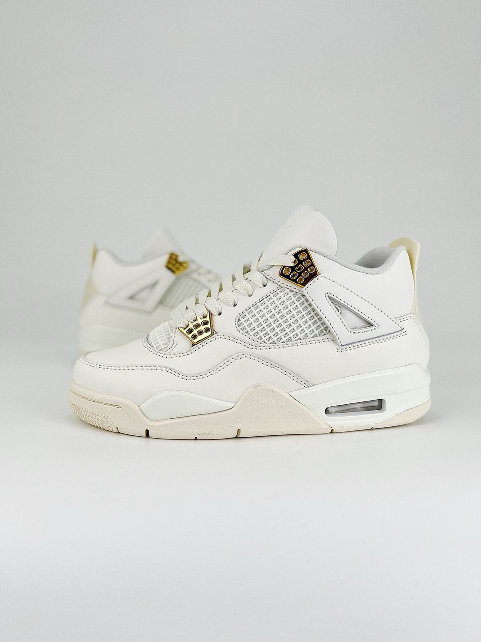 Air Jordan 4 Retro Metallic Gold